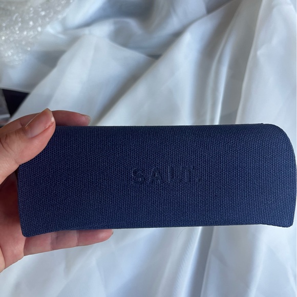 SALT. Serra Pink Gradient Sunglasses Oversized Design - Picture 9 of 17